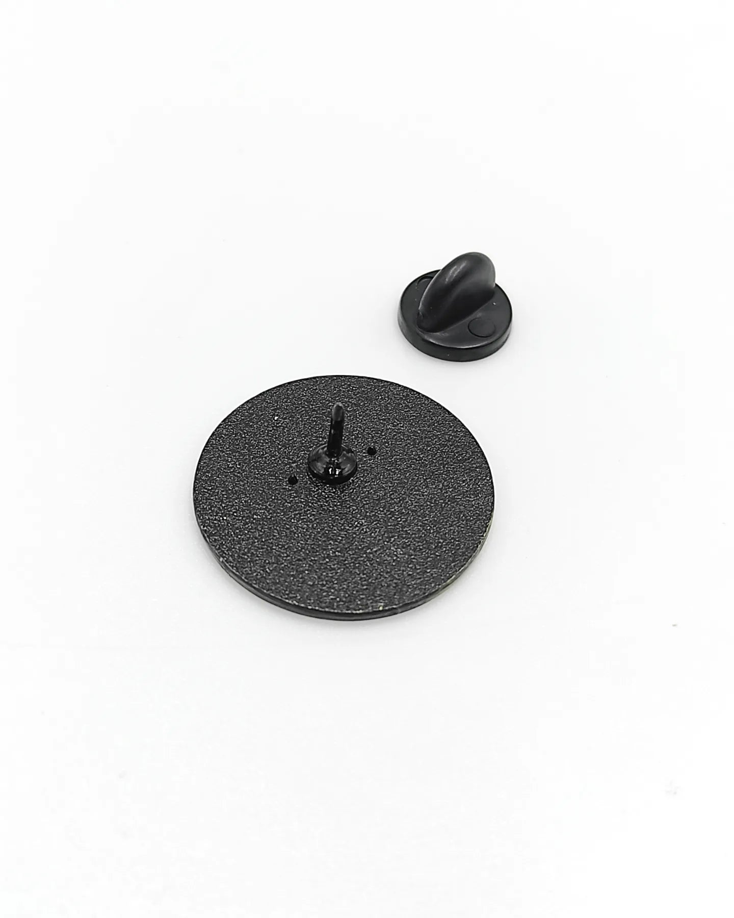 Pin metalico Hat Club