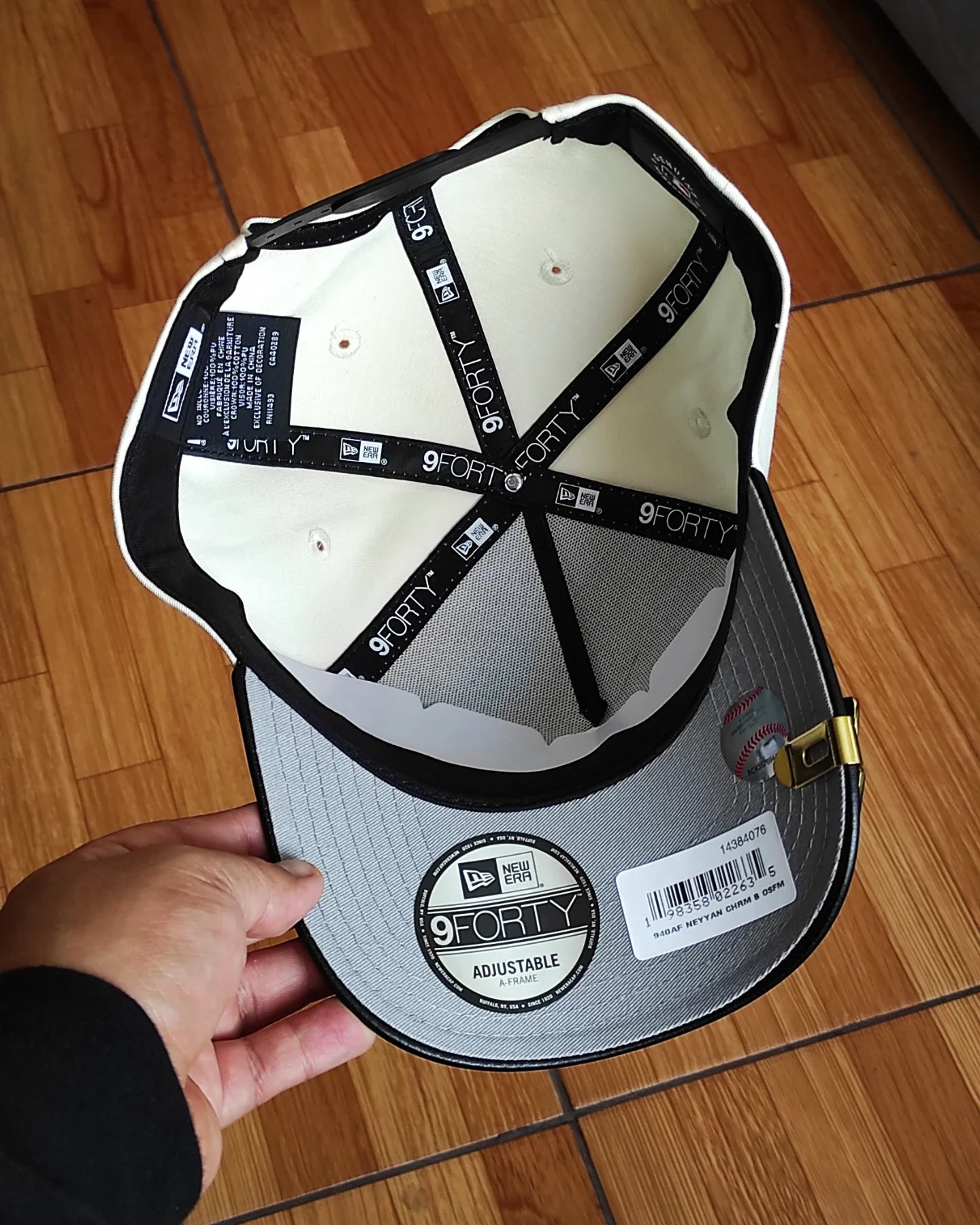 New Era New York Yankees 'visor cuero'' 9FORTY A-Frame Snapback