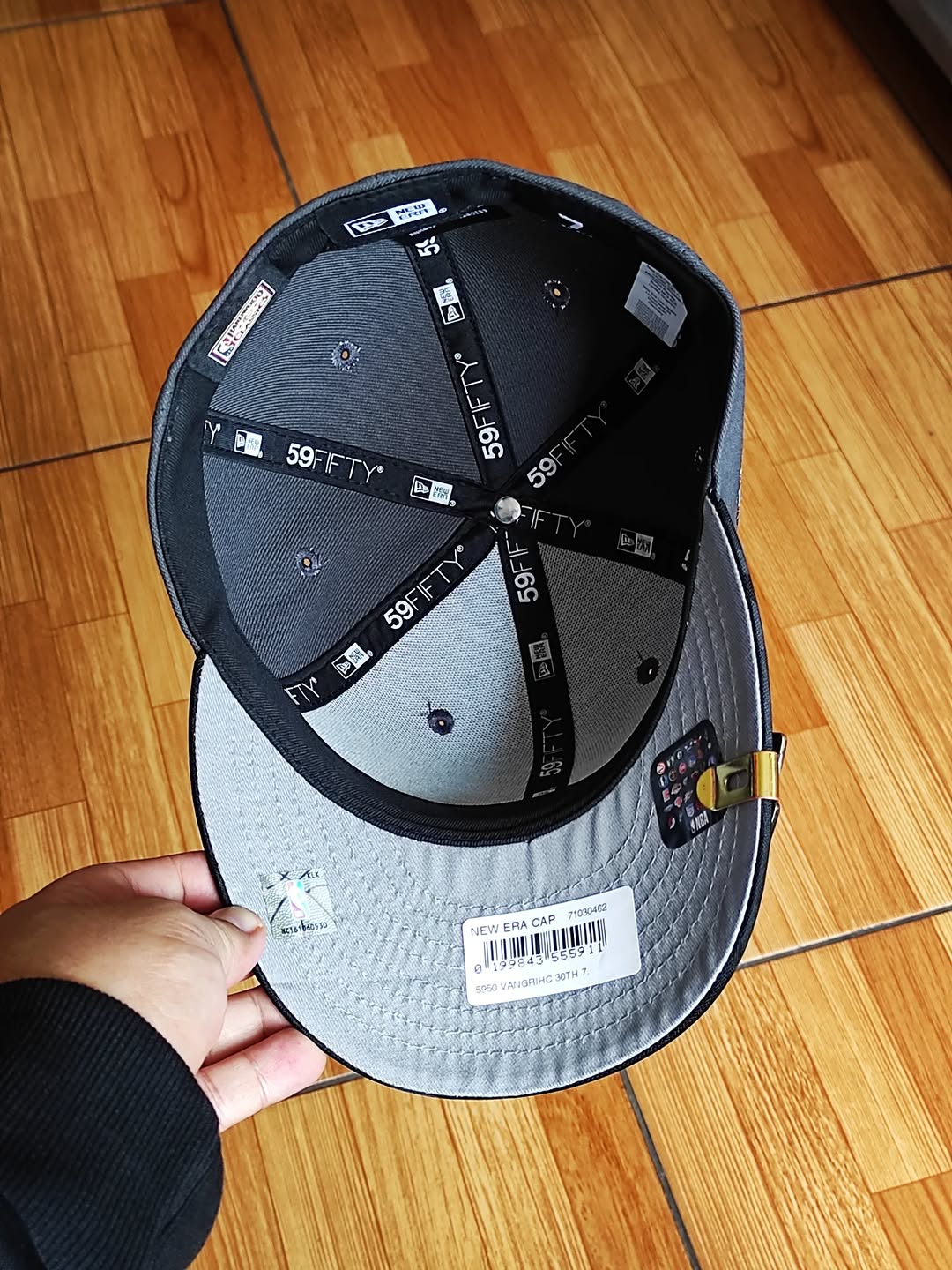 New Era Vancouver Grizzlies 30 Seasons Dark Gray Glow In The Dark Edition 59Fifty Fitted Hat
