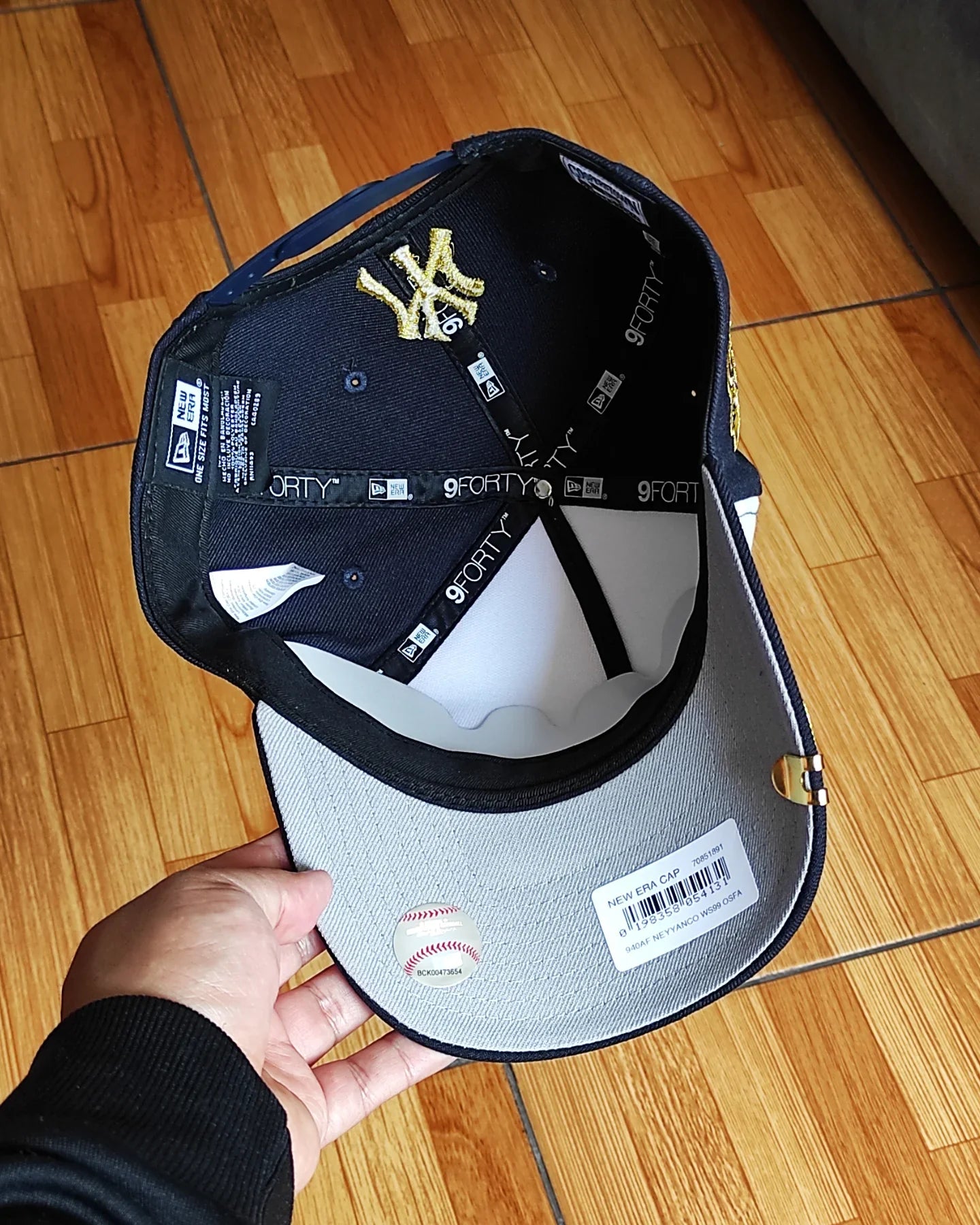 New Era New York Yankees World Series 1999 Gold Navy Two Tone A Frame 9Forty Snapback Hat