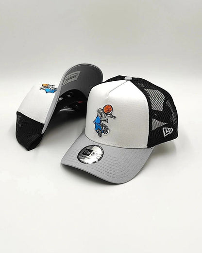 GORRA NEW ERA LOONY TOONS BUGS TRUCKER