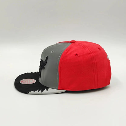 Chicago Bulls Exclusive Mitchell & Ness AIR JORDAN DAY 5 Snapback Hat – REFLECTIVA Gray/Black/Peach