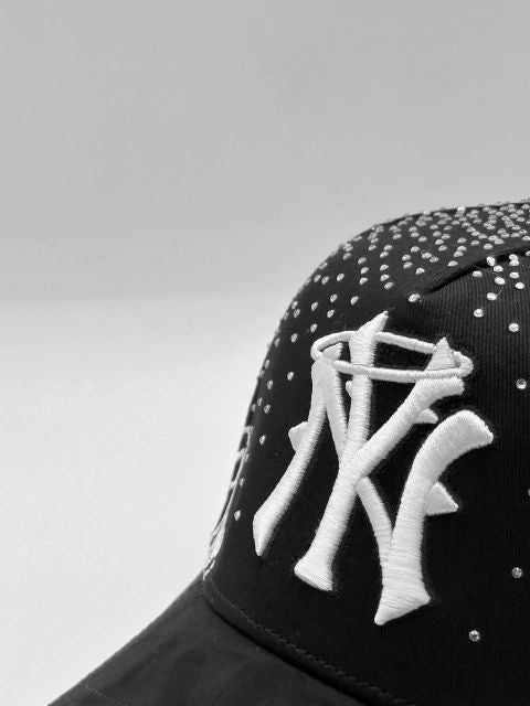 31 HATS - THIRTY ONE HATS "FOREVER NY"