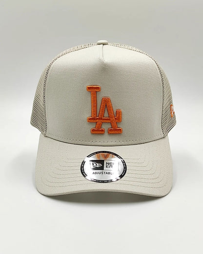 New Era Los Angeles Dodgers league Essential trucker