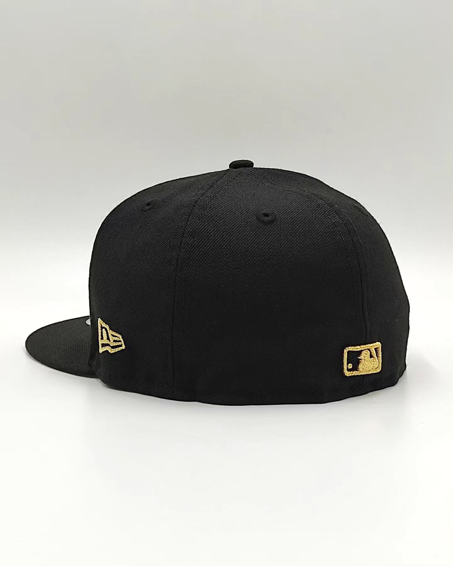 New Era New York Yankees 59Fifty metalicc accent