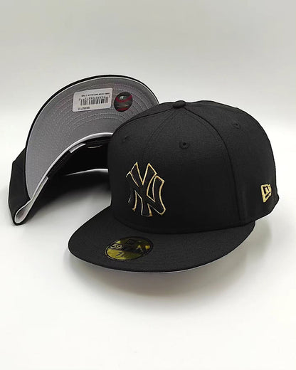 New Era New York Yankees 59Fifty metalicc accent