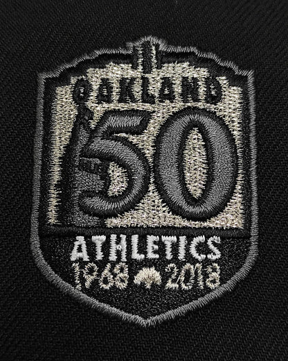 New Era 59Fifty Oakland Athletics 50th Anniversary Patch Alternate Hat - Black, Metallic Silver