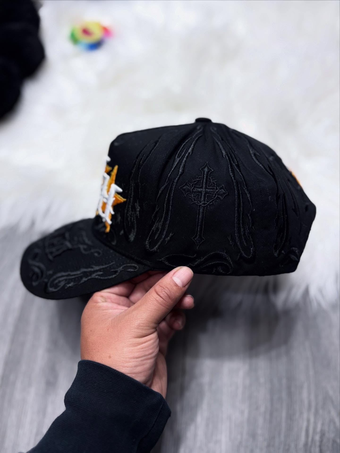 Gorra Rude Awakenings X Porfa Triple H