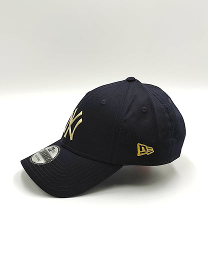 New Era New York Yankees 9forty foil logo