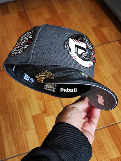 New Era Vancouver Grizzlies 30 Seasons Dark Gray Glow In The Dark Edition 59Fifty Fitted Hat