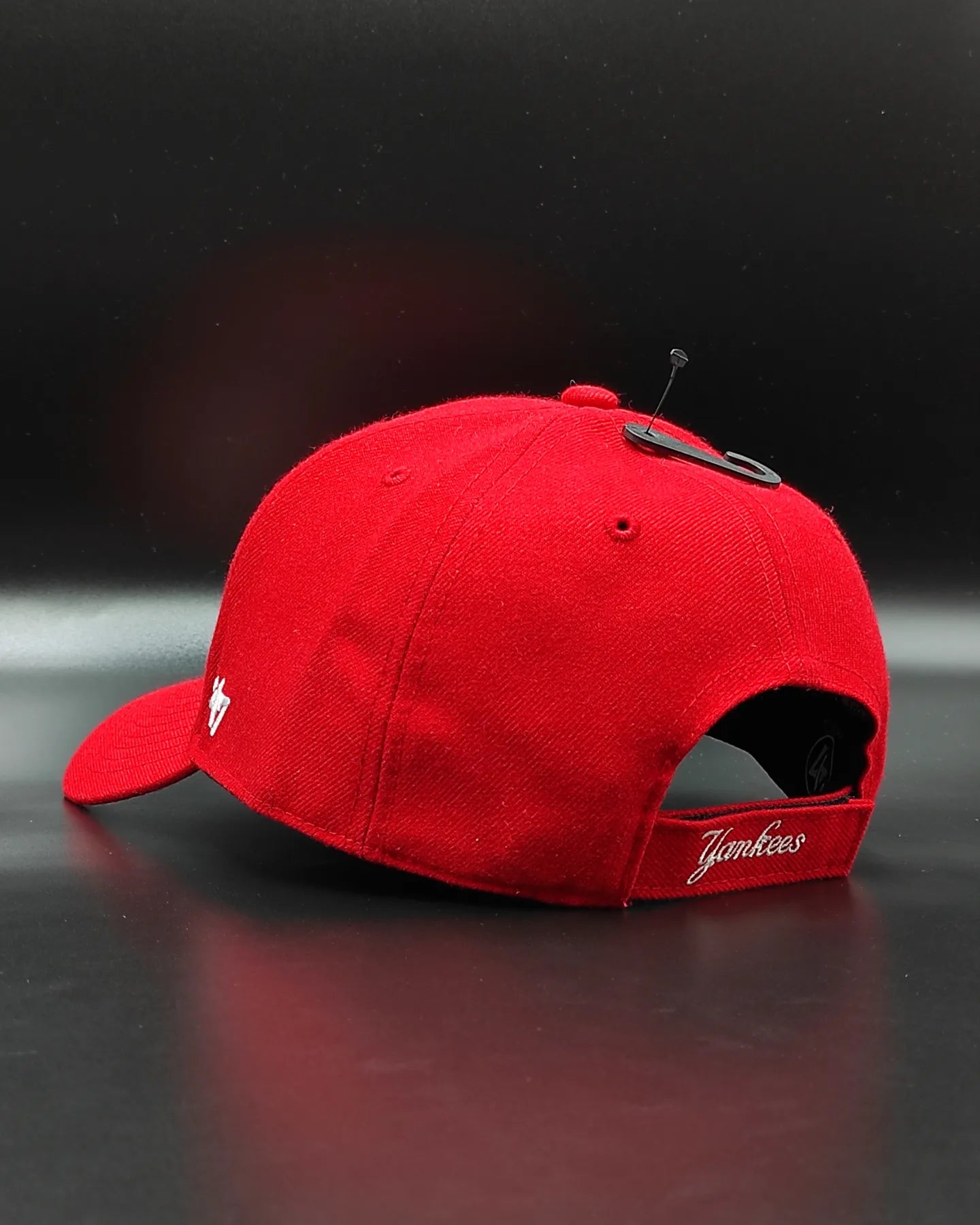 47brand New York Yankees  clasica color Rojo strapback