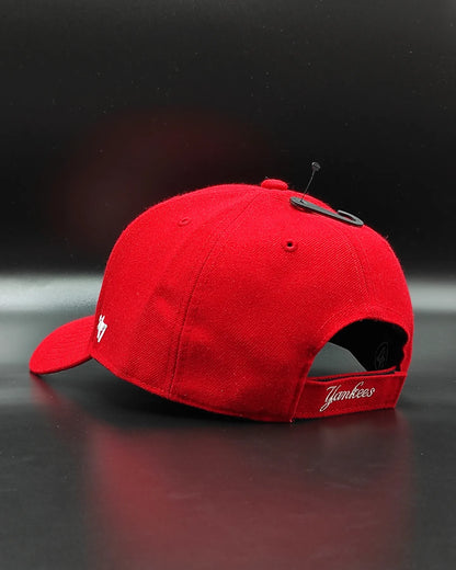 47brand New York Yankees  clasica color Rojo strapback