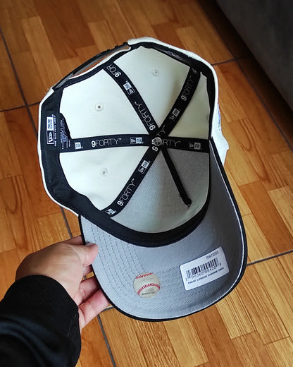 New Era Los Angeles Dodgers Chrome black  9 FORTY A-FRAME