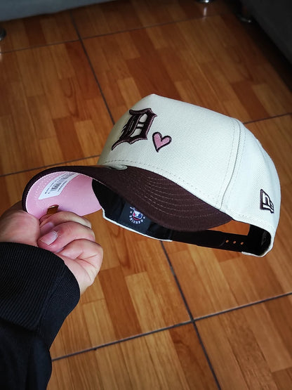 Detroit Tigers 'Pink Satin Hearts Walnut' 9FORTY A-Frame Snapback
