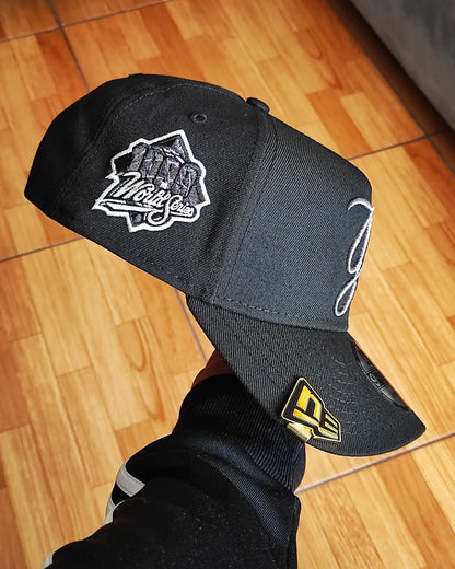 New Era New York Yankees World Series 1999 Liquid Titanium Black Edition 9Forty A Frame Snapback