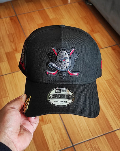 New Era Anaheim Ducks 10th Anniversary Metallic Blackout Red Edition 9Forty A Frame Snapback