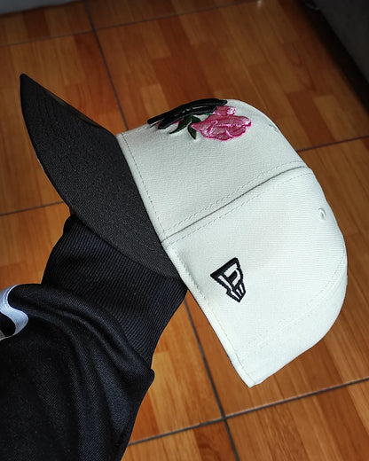 New Era New York Yankees Rose Chrome Black / pink edition 59fifty fitted