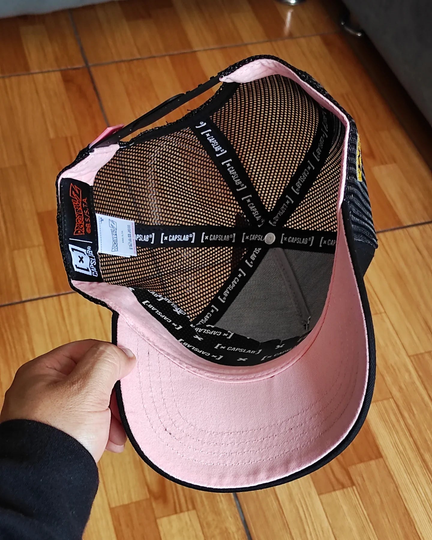 Gorra CAPSLAB Majin Boo Trucker