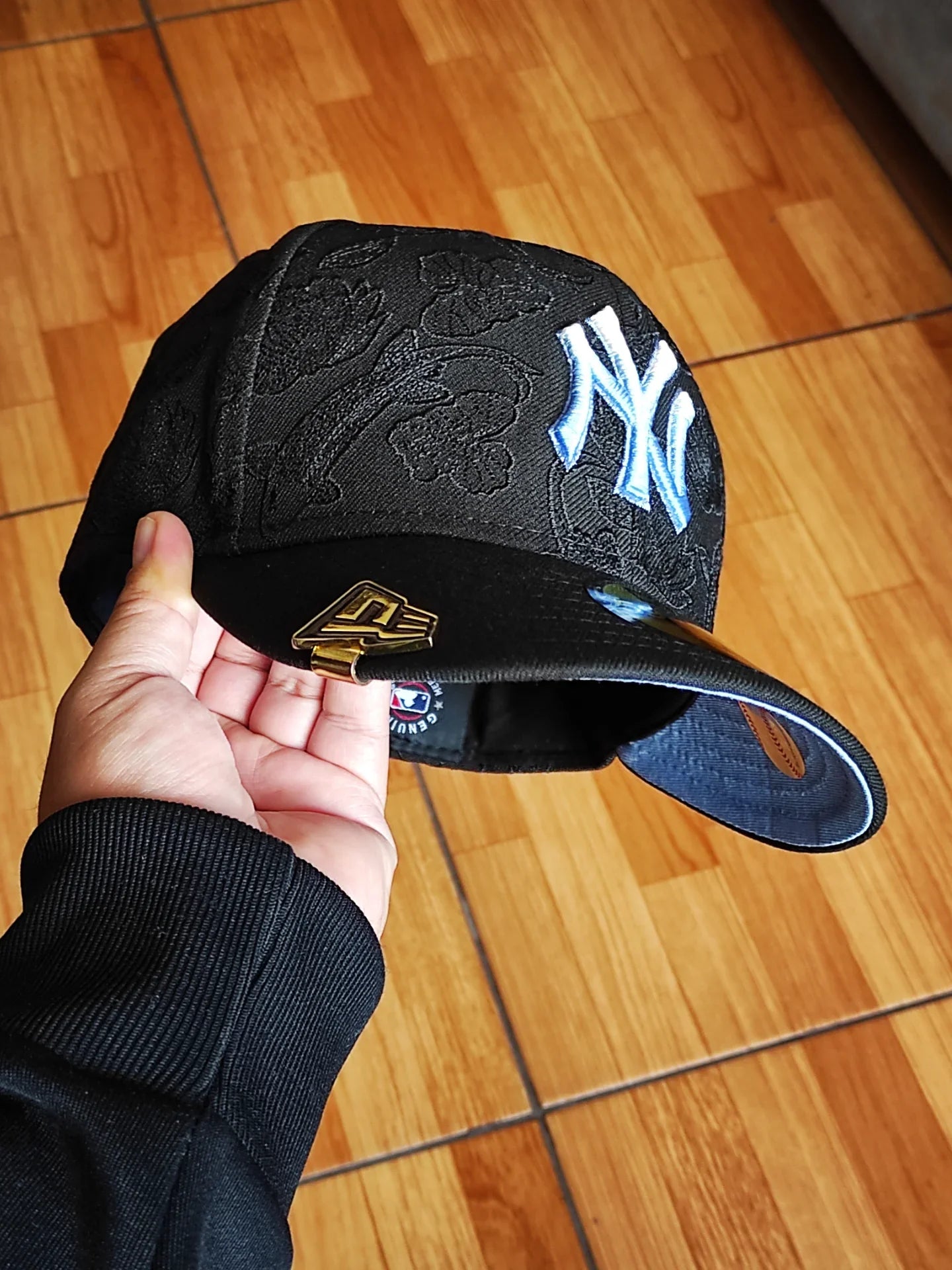 New Era New York Yankees ankees Tonal Koi 59fifty FITTED