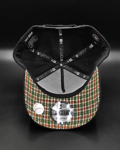 New Era New York Yankees "Corduroy Black" 9 Forty A-FRAME snapback