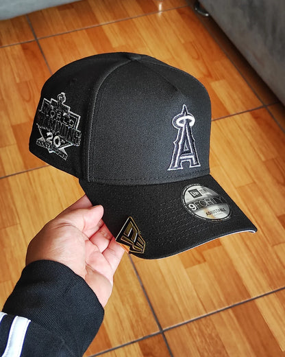 New Era Anaheim Angels 20th Anniversary Titanium líquido Edition 9Forty A Frame Snapback