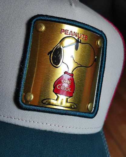 CAPSLAB peanuts Snoopy white red green trucker snapback hat