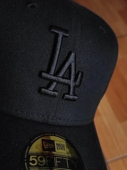 New Era Los Angeles Dodgers 40th Anniversary Black Out Red Edition 59Fifty Fitted Hat