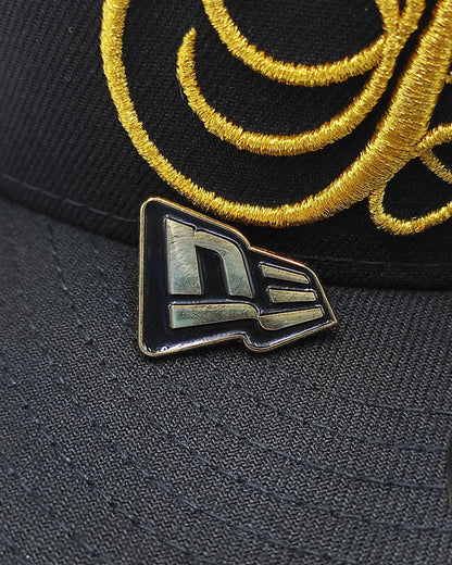 Pin metálico New Era