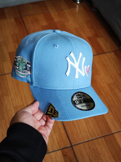 New Era New York Yankees hesrt sky/pink 9fifty snapback