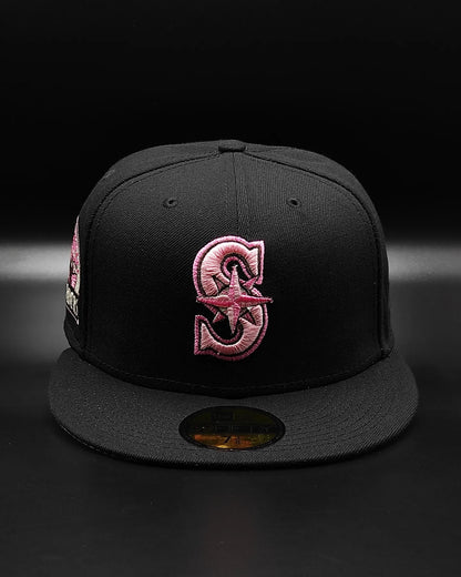 New Era 59fifty cookies and cream Seattle Mariners 30th Aniversario patch hat - black/pink