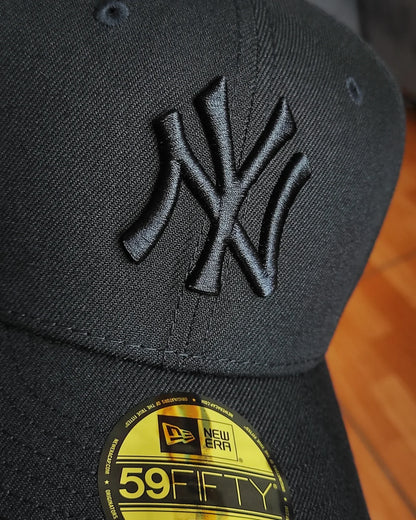 New Era New York Yankees World Series 1999 Black Pink Edition 59Fifty Fitted Hat
