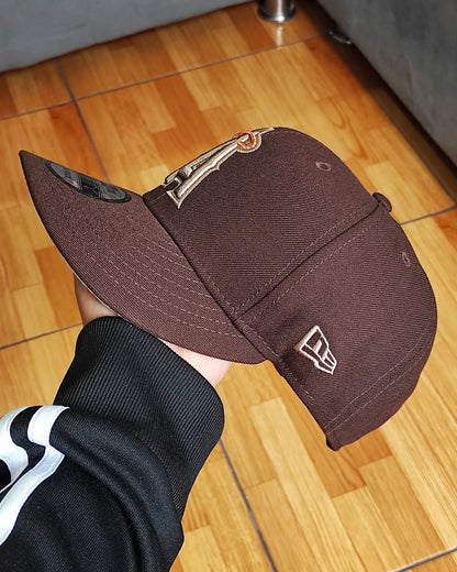 New Era Los Angeles Angels marrón oscuro  Bottom 50th Anniversary Side Patch 9Fifty New Era Snapback