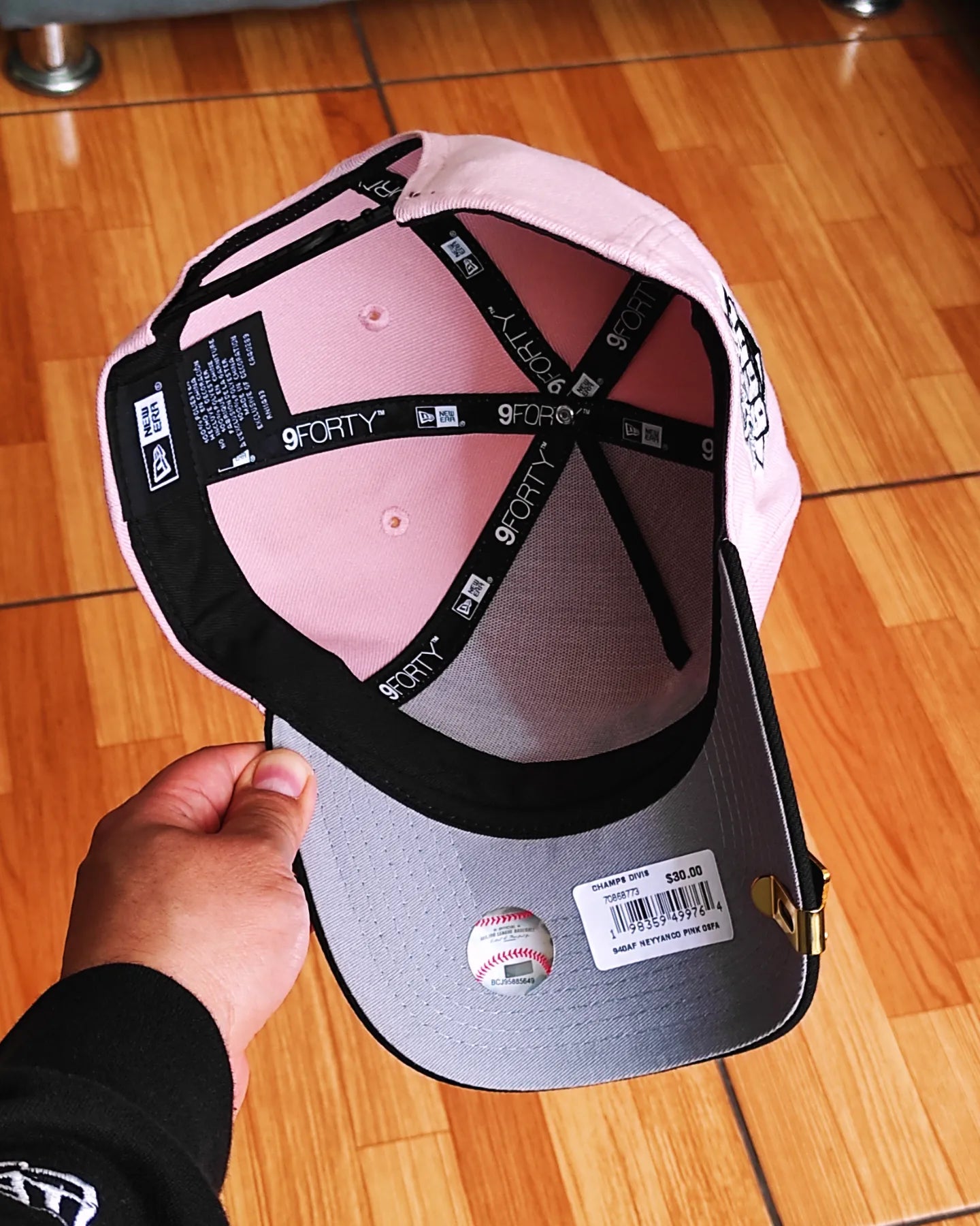 New Era New York Yankees  black pink 9 forty A-FRAME