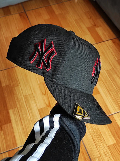 New Era New York Yankees flame 🔥 black edition 9FIFTY snapback cap