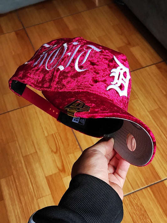 New Era Detroit Tigers ' Velvet' 9FORTY A-Frame Snapback