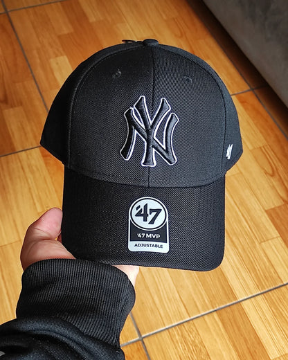 47brand New York yankees black mvp Snapback