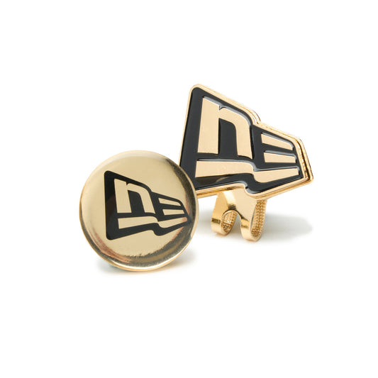 Pin Gold metálico New Era Flag