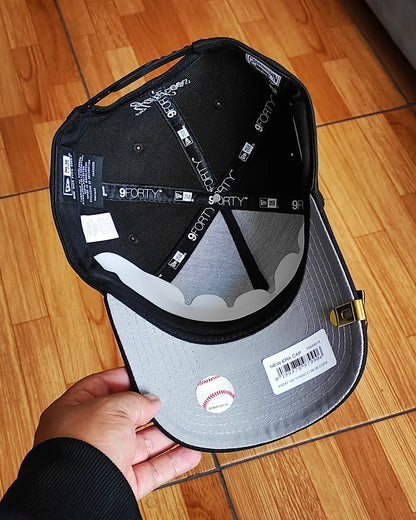 New Era New York Yankees World Series 1999 Liquid Titanium Black Edition 9Forty A Frame Snapback