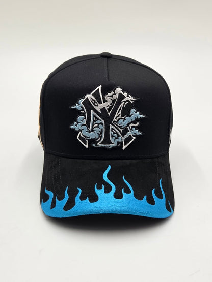 Gorra Qori Caps coleccion Cloud☁️ & Yankees🔥 a-frame Snapback