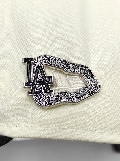 PIN METÁLICO LA NEW ERA FLAG
