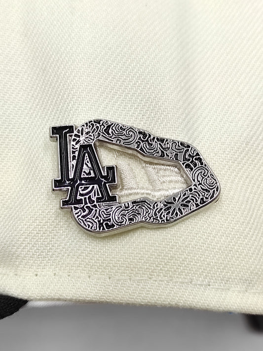 PIN METÁLICO LA NEW ERA FLAG