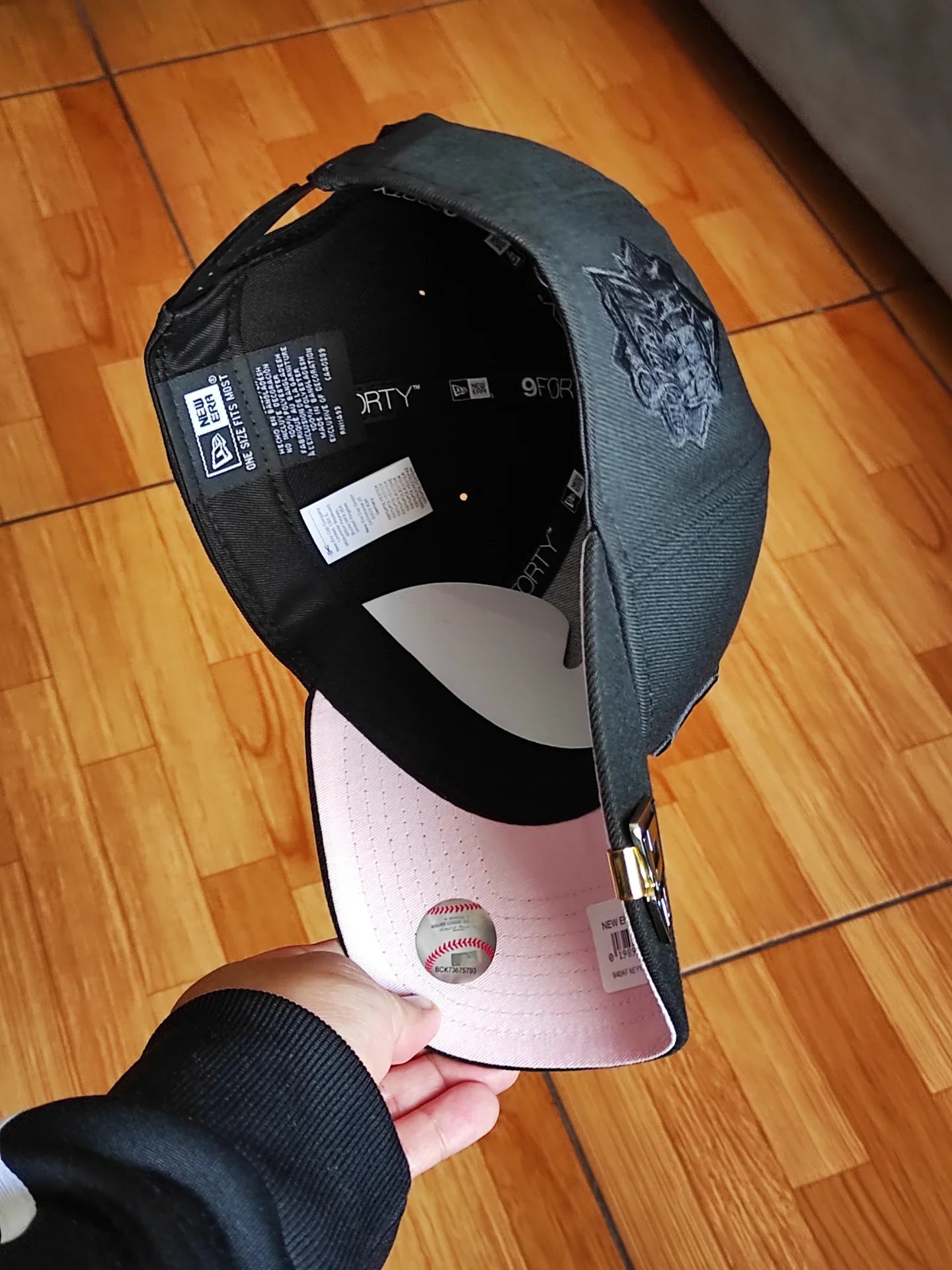 New Era New York Yankees world series 1999 black pink 9 FORTY AFRAME