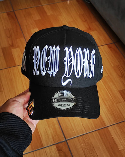 New York Yankees ' Gothic ' 9FORTY A-Frame Snapback