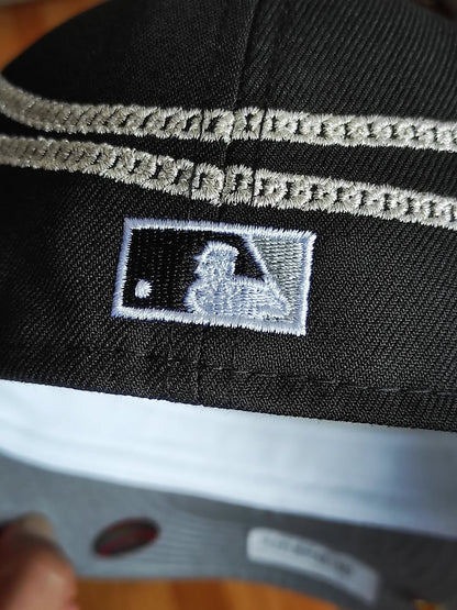 New Era White sox chain✨️ wrap black 59FIFTY Fitted