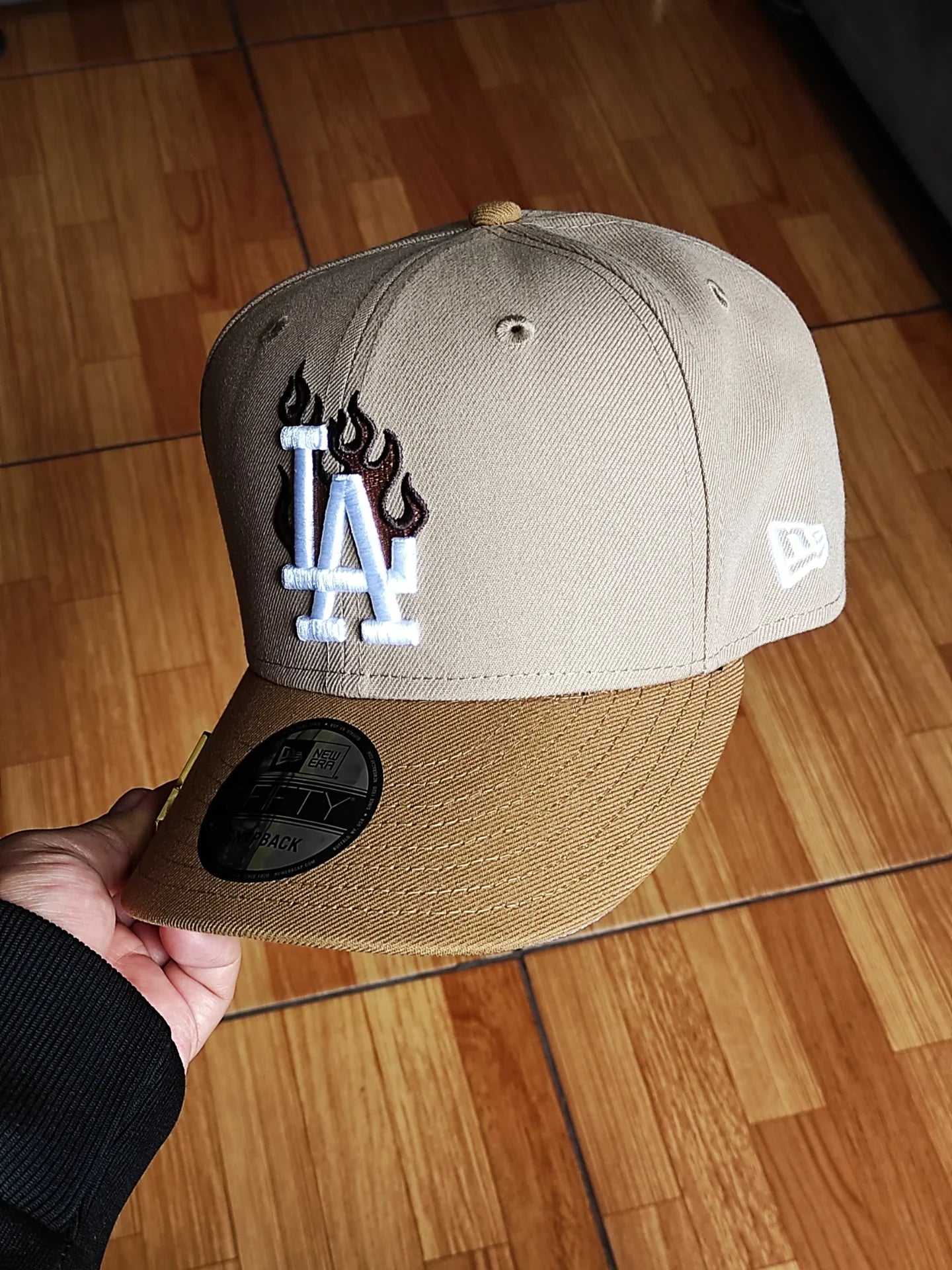 New Era Los Angeles Dodgers flame 🔥two Tone Brown light  9FIFTY snapback
