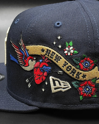 New York Yankees Gray Bottom City Art Side Patch New Era 9Fifty Snapback - Navy Blue