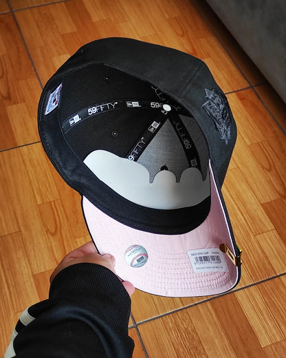 New Era New York Yankees World Series 1999 Black Pink Edition 59Fifty Fitted Hat