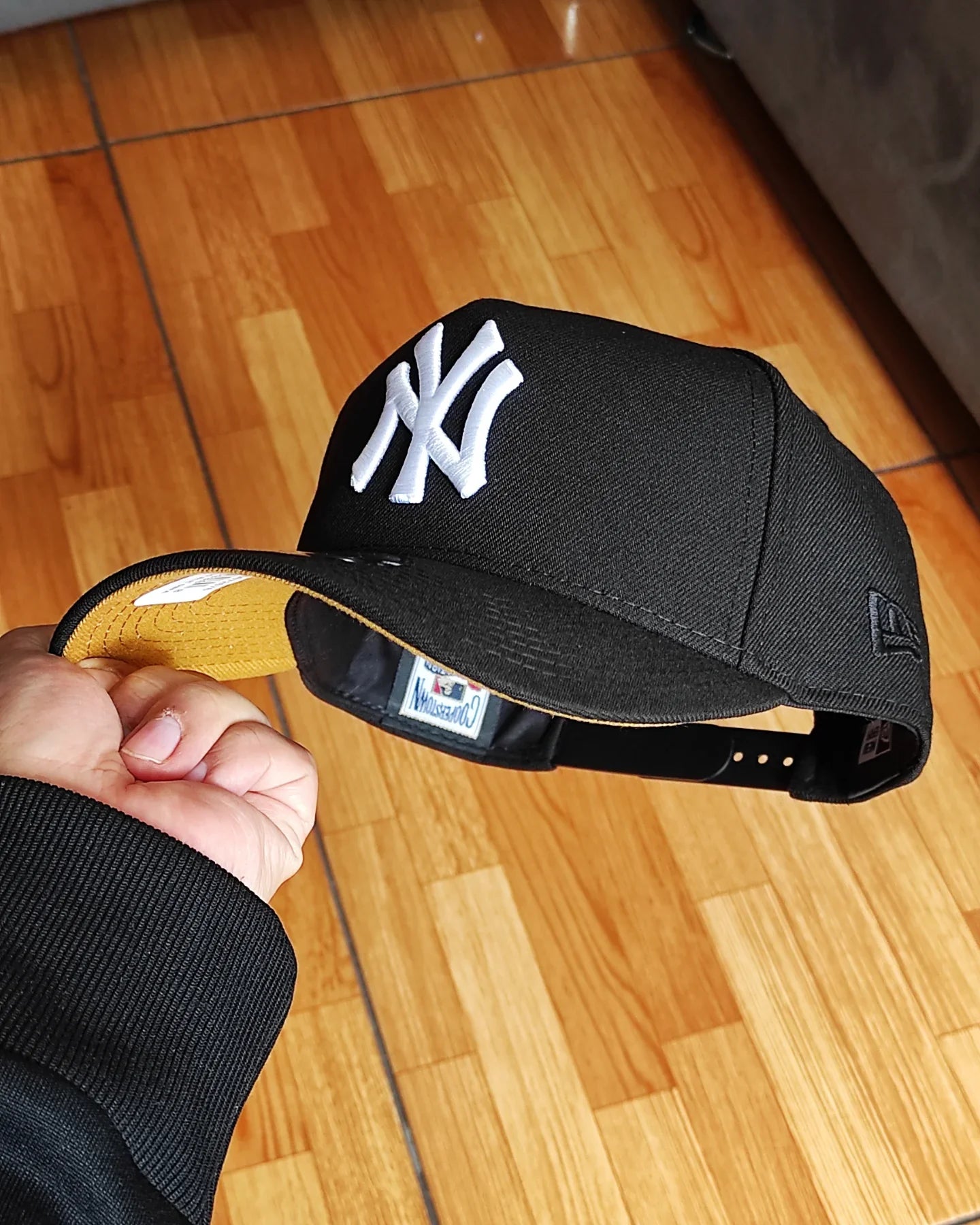 New York Yankees Black 2009 World Series  9Forty A-Frame Snapback