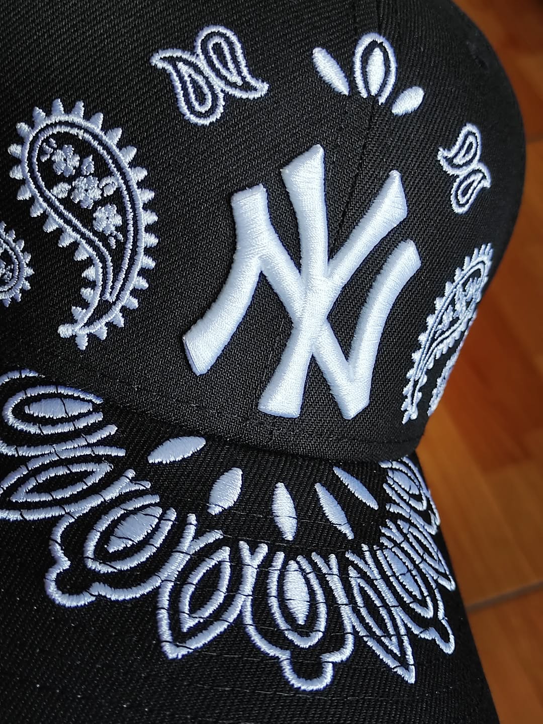New era new York Yankees paisley black 59FIFTY