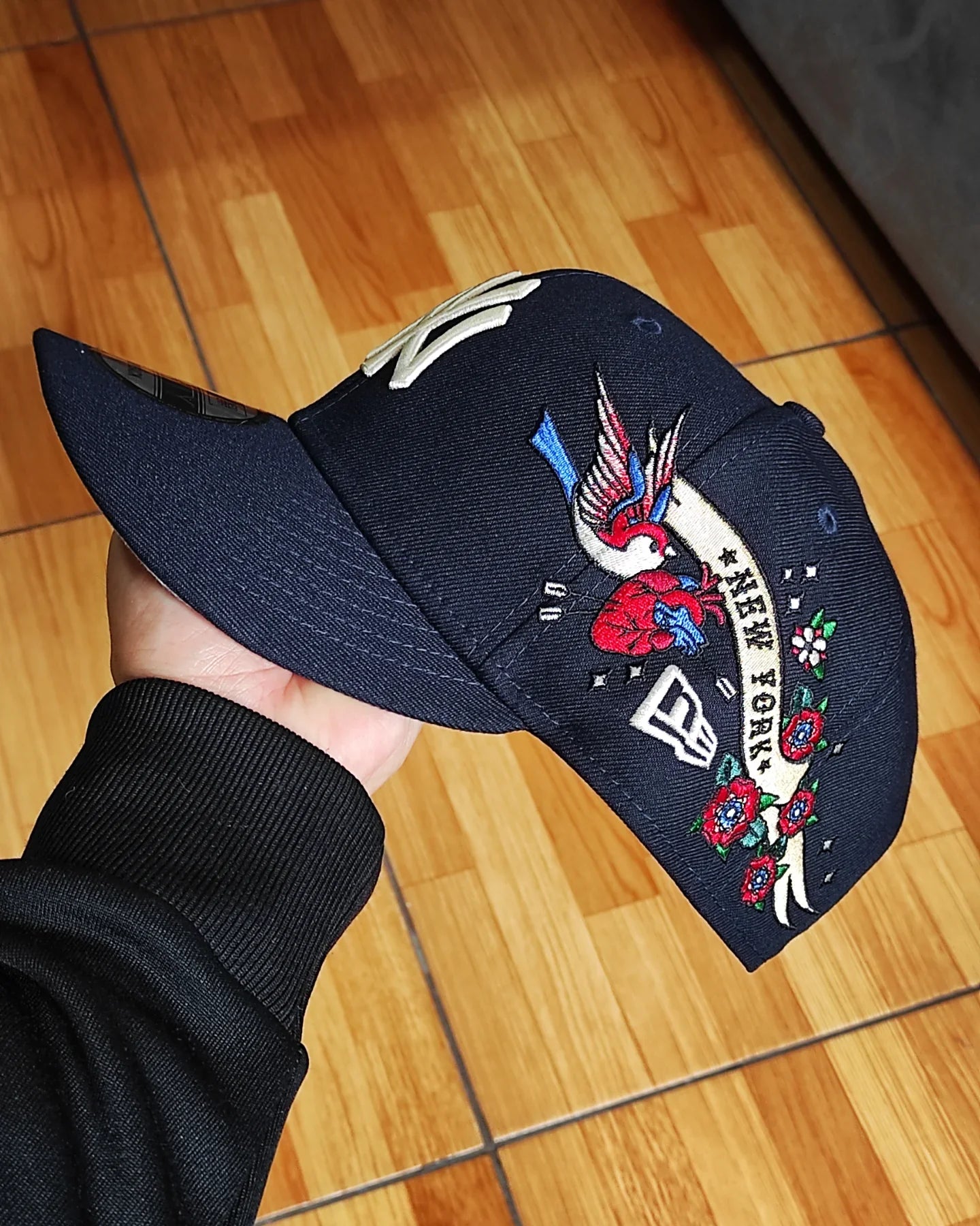 New York Yankees Gray Bottom City Art Side Patch New Era 9Fifty Snapback - Navy Blue